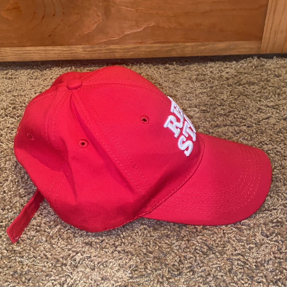 Red Star Belgrade soccer hat - Picture 2 of 3